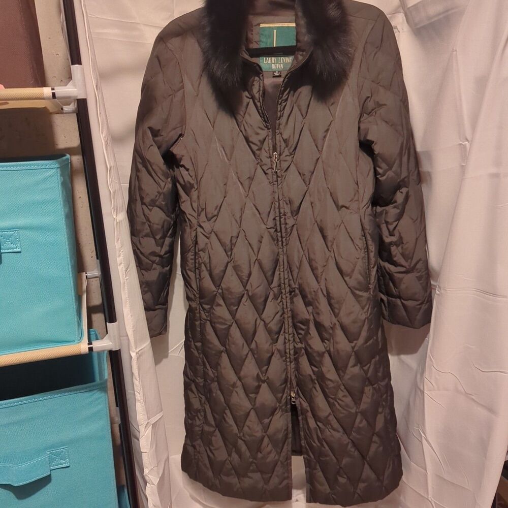 Larry Levine Quilted Black Down Coat Hooded Women S Fur Collar
